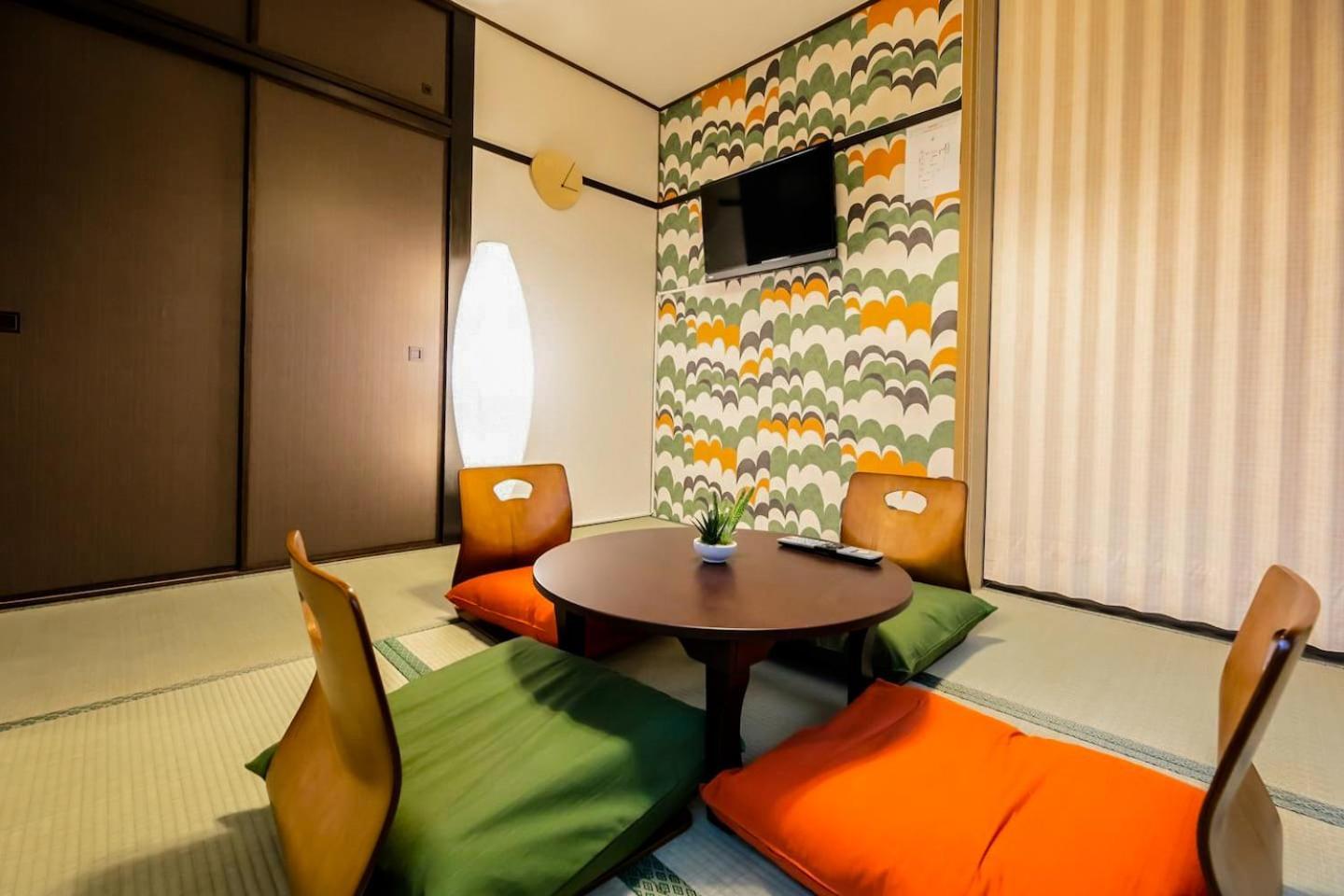 Funhouse-To North Umeda Guestresidence Osaca Quarto foto